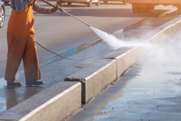 Commercial Concrete Cleaning in Ramona