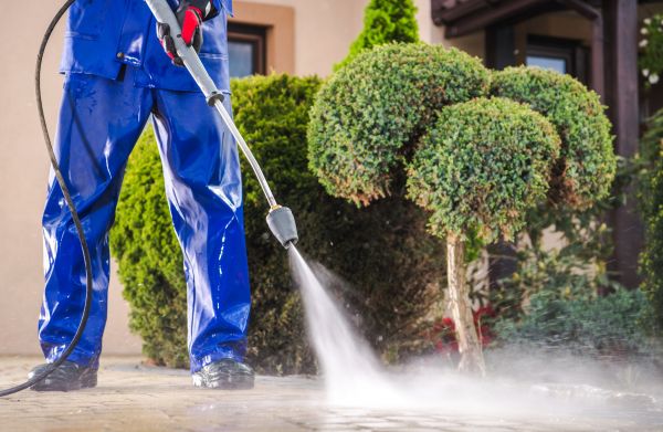 Driveway Cleaning in Ramona