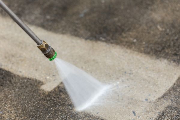 Cost of Garage Floor Power Washing in Ramona