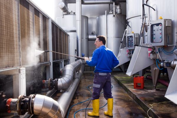Business Pressure Washing in Ramona