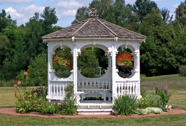 Cost of Gazebo Cleaning in Ramona