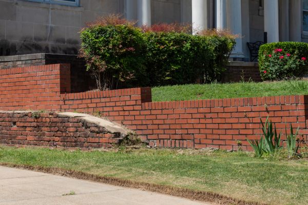 Cost of Retaining Wall Cleaning in Ramona