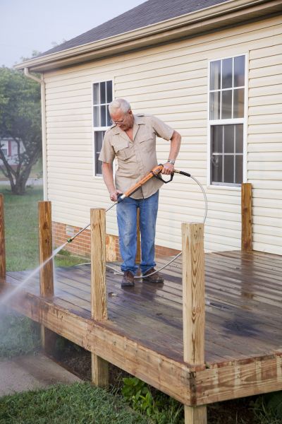 Cost of Deck Mold Cleaning in Ramona